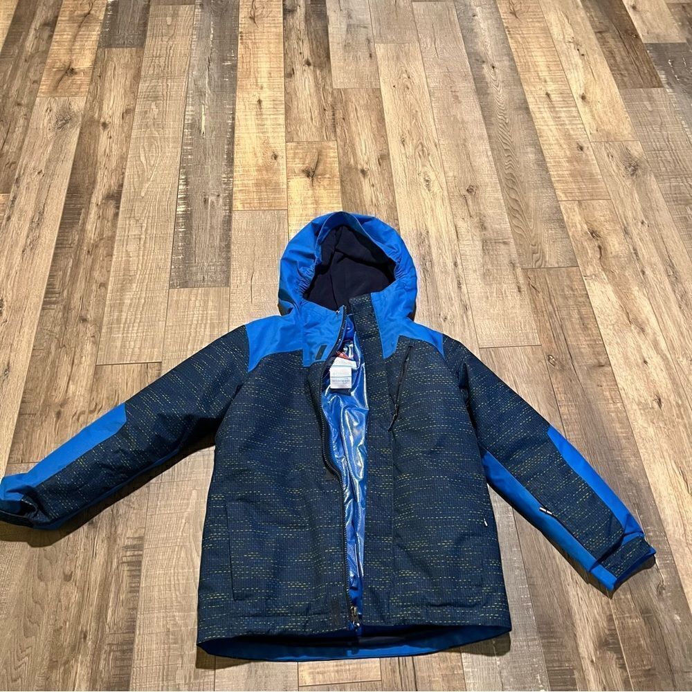 Sold! Columbia Boys Sz M
Visit
(10/12) Blue Omni Heat Shield.. - Picture 1 of 8